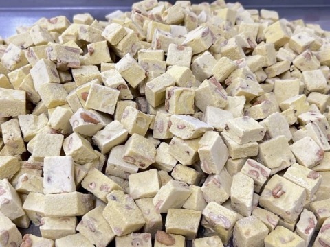 โรงงานฟรีซดรายผลไม้พร้อมส่งออกทั่วโลก